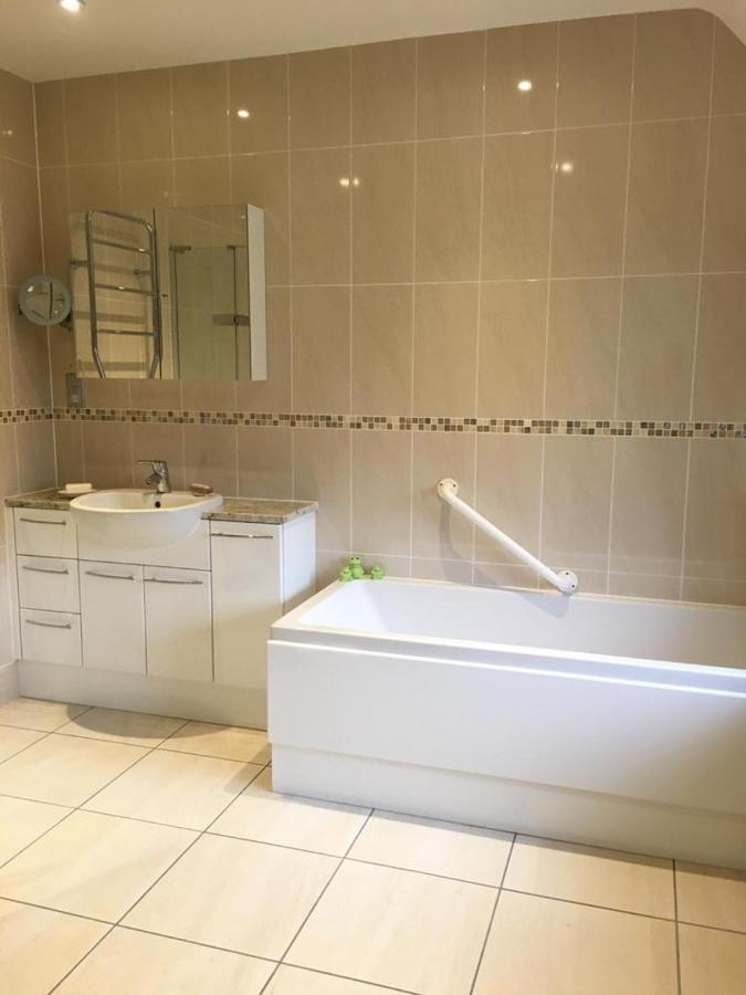 Bredon Westhurst Park Bnb מראה חיצוני תמונה